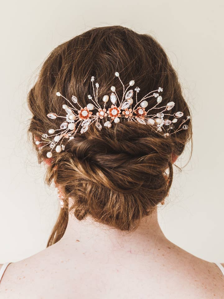 Boho brude tilbage medaljon CZ Rose guld brude hår kam for engroshandel hos Julia Key's Designs