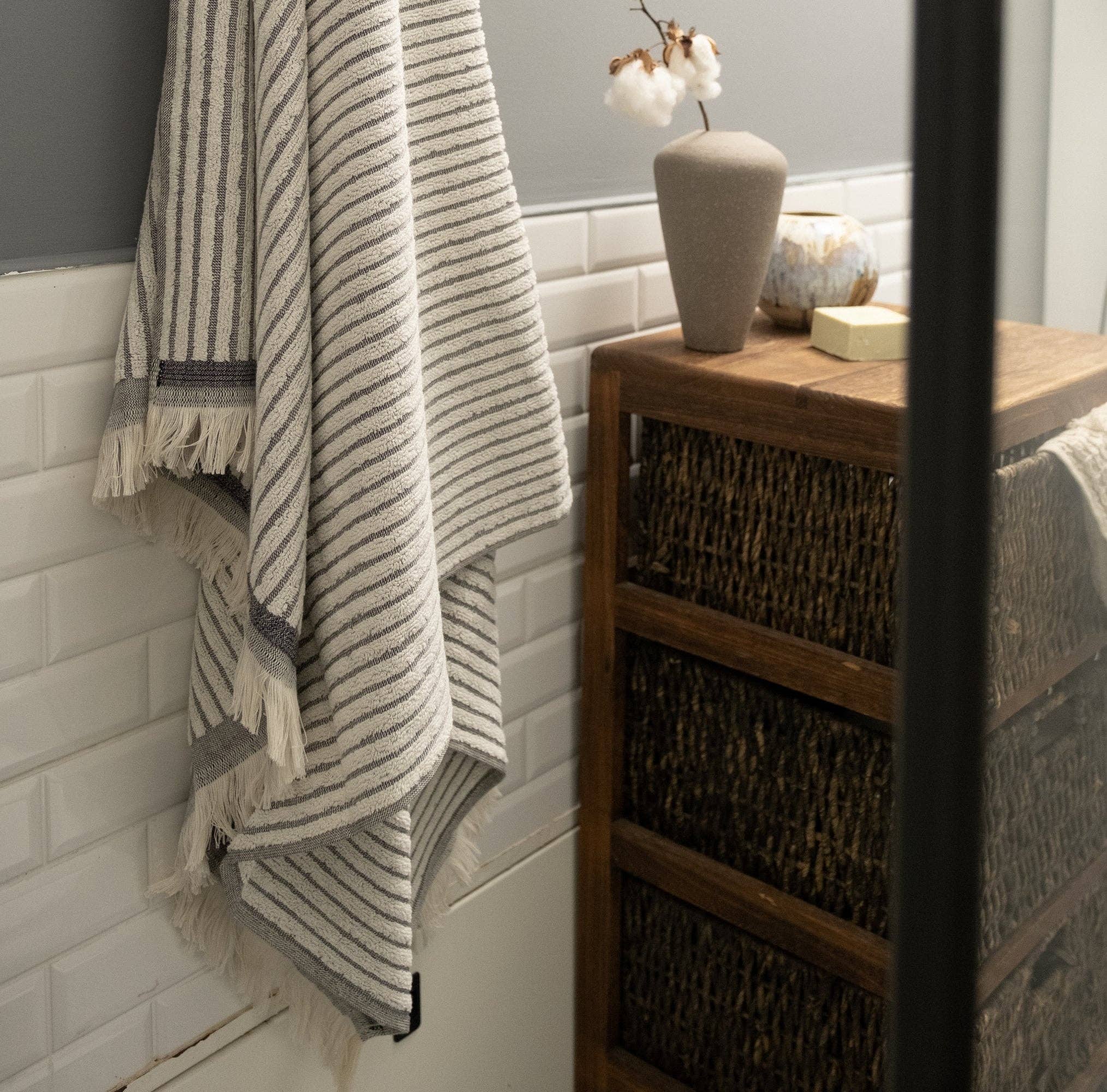 Primitive - Wholesale Badhanddoek - OUTLET - Ovella grote badhanddoek W0128