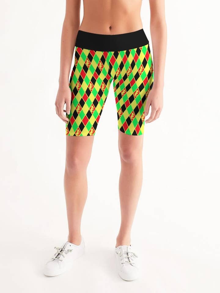 Short de vélo mi-hauteur femme pour la vente par Dwayne Elliott Collection