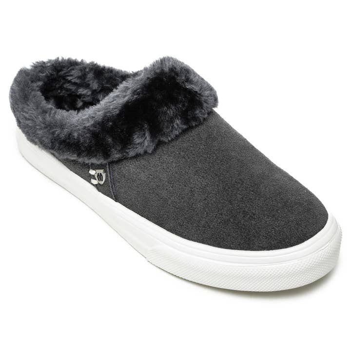 Women's Windy Cozy Pile Lined Slipper Clog DISCONTINUED for wholesale by Minnetonka