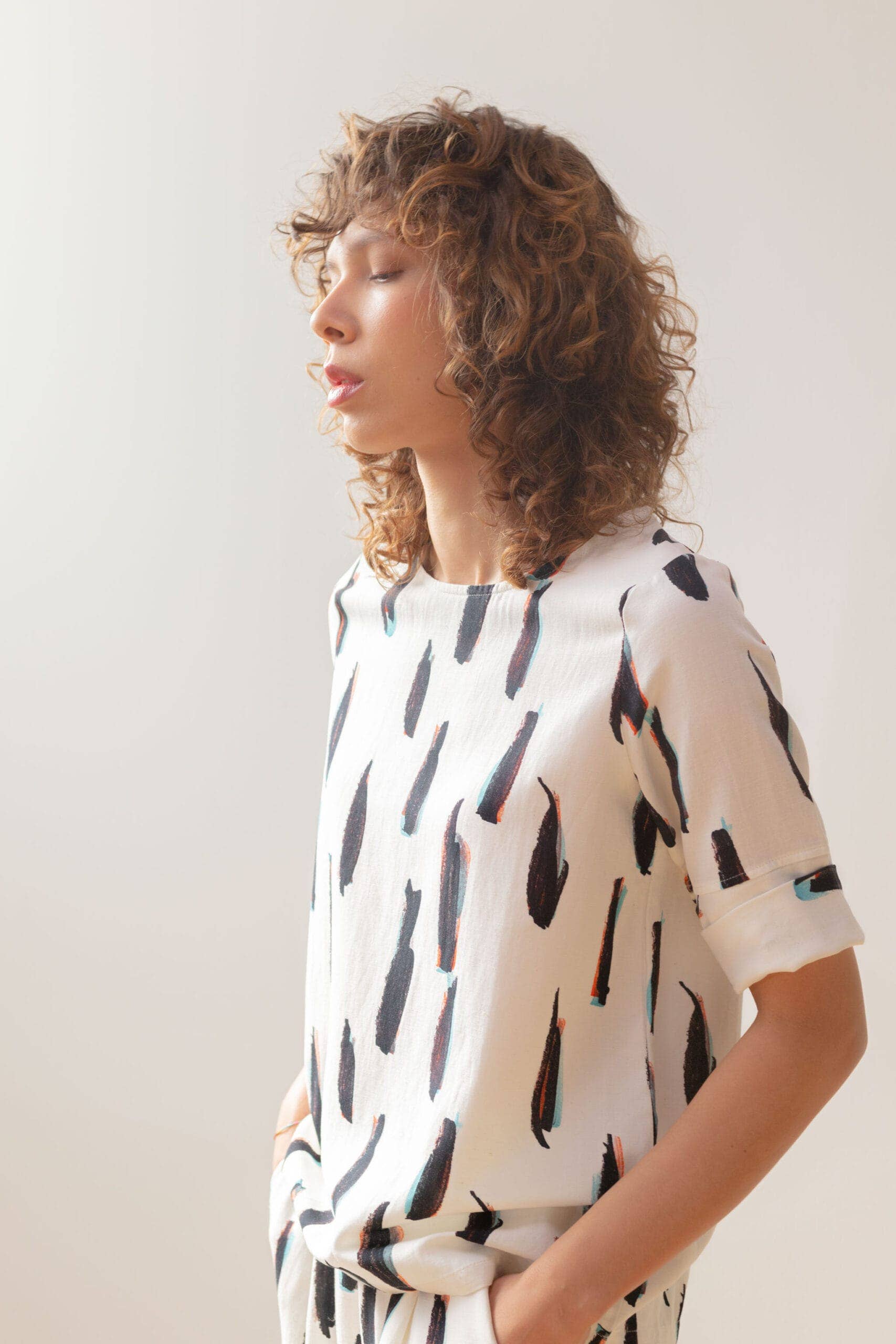 PAN Producto Básico - Wholesale Coat - Women's - Printed raw blouse10