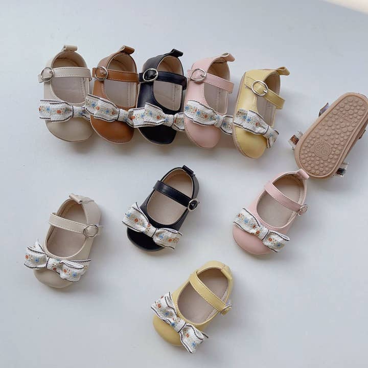 Arrival Baby Girl Floral Embroidery Bow Toddler Soft-Sole Anti-Slip Walking Shoes for wholesale by MyKids-USA®