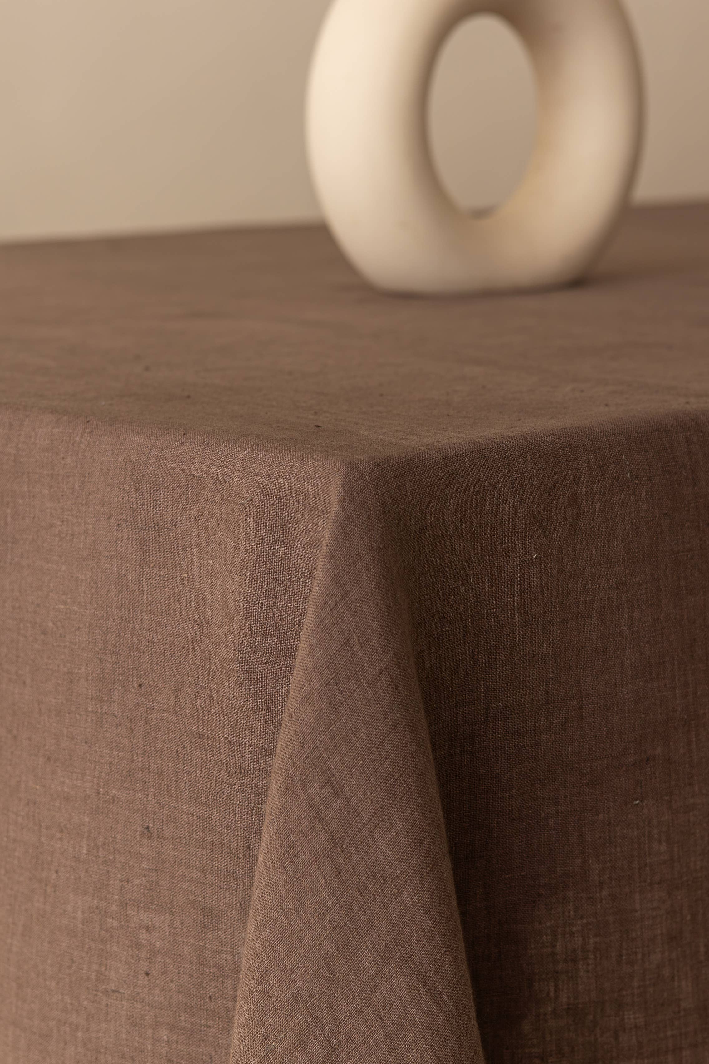 Live Linen - Wholesale Tablecloth - Linen Tablecloth with Ruffle Trim – Classic7