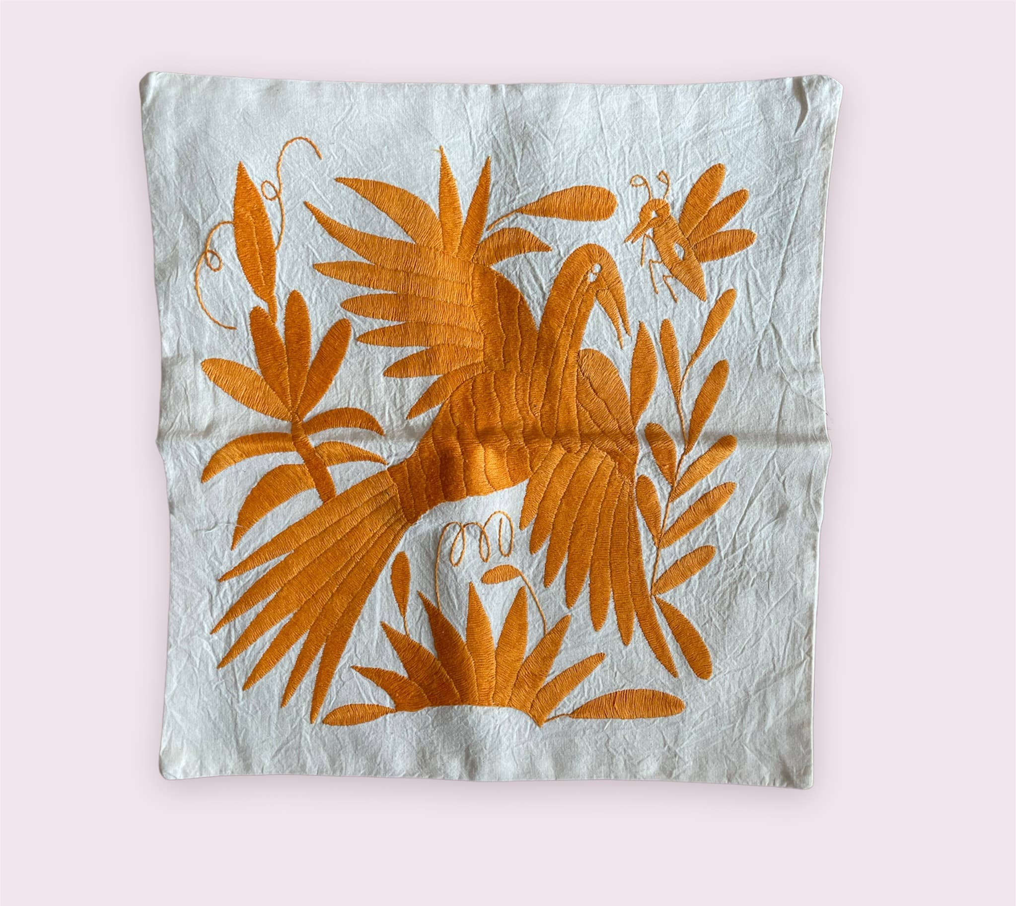 Pura Vida – Engroshandel Pyntepudebetræk – Broderet mexicansk pudebetræk Minimalistisk Dyr i farve10