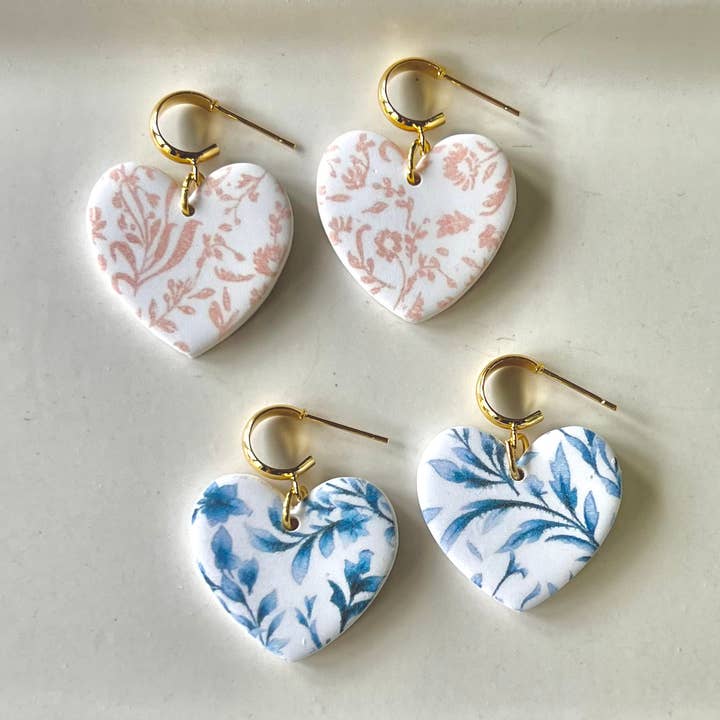 SeizeTheClayJewelry – wholesale Hängande örhängen – Blomhjärta örhängen, Orange hjärta örhängen, Blå hjärtan1