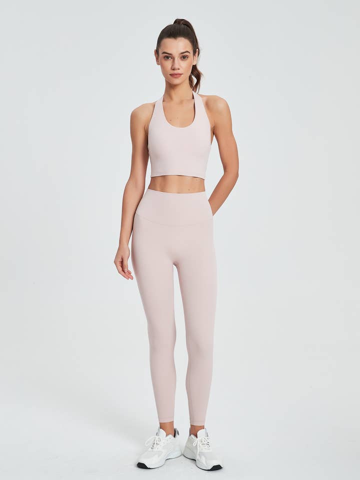 91thelabel – Großhandel Sport-BH – Damen – Daphne Lycra® Sculpt Bügel-BH mit Neckholder für Sport.2