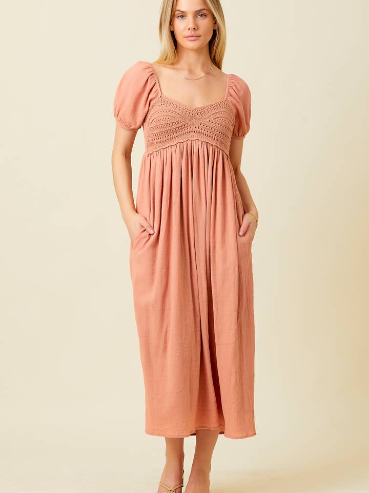 ABITO MIDI IN COTONE CON CORPETTO ALL'UNCINETTO per la vendita all'ingrosso da parte di Baevely by Wellmade USA