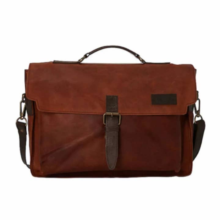 LE DIPLOMATE pour la vente par SHARO, LLC