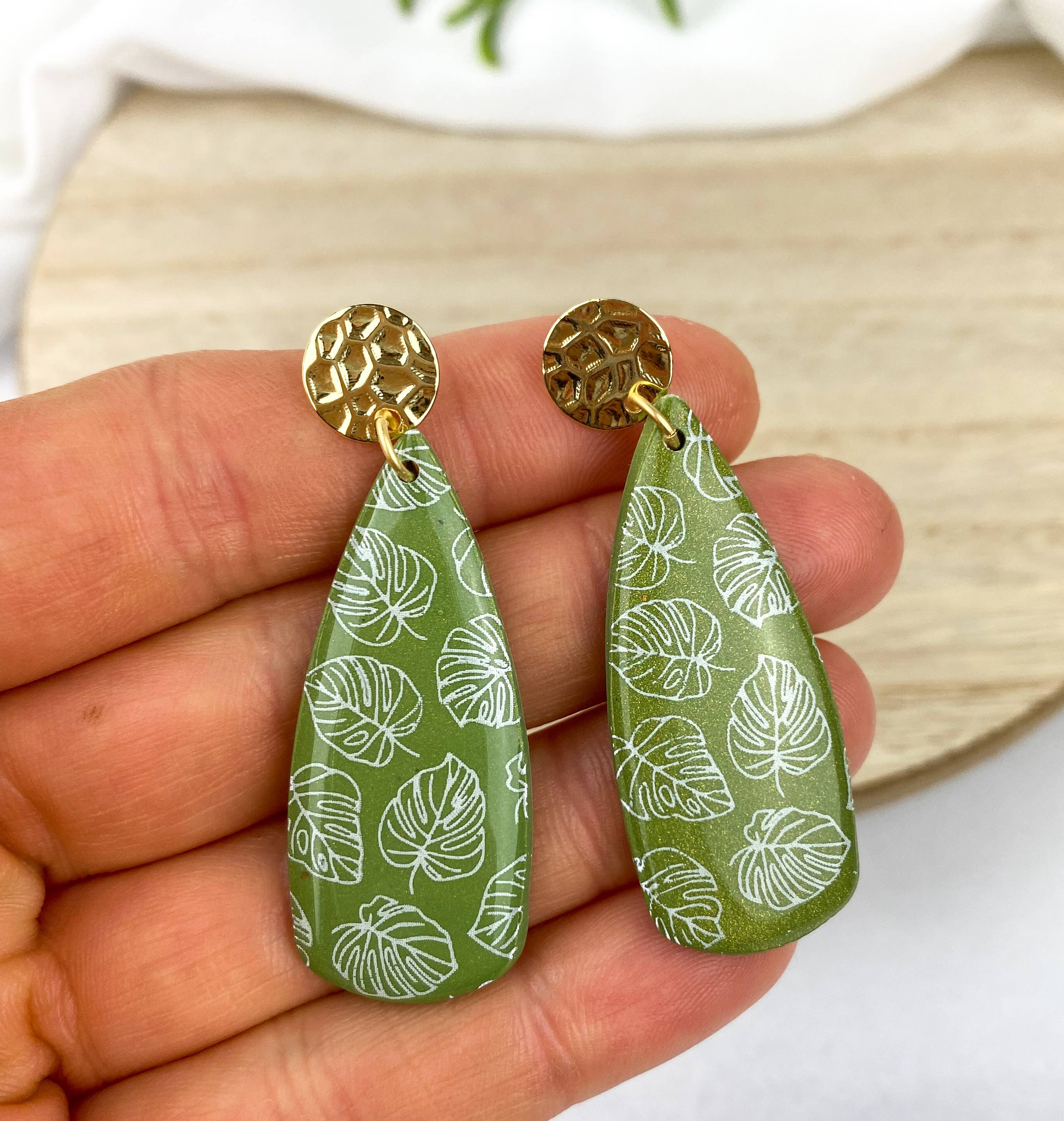 Light Shine - Wholesale Dangle Earrings - Monstera Leaf Dangle Earring | Green Spring Clay Drop |Plant3