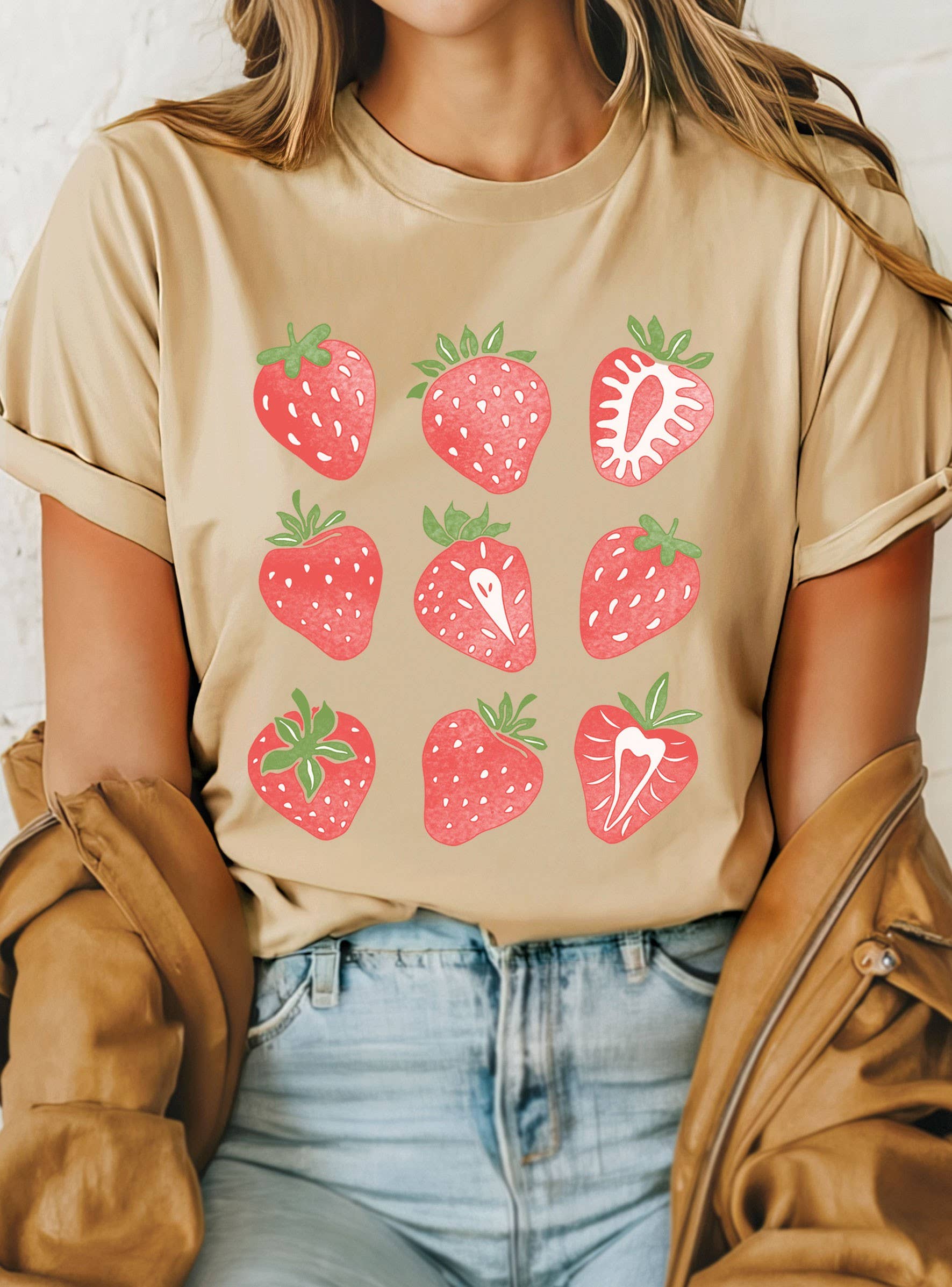 Rustee Clothing – wholesale Screen printed t-shirt – Women′s – STRAWBERRIES GRAPHIC TSHIRTS5