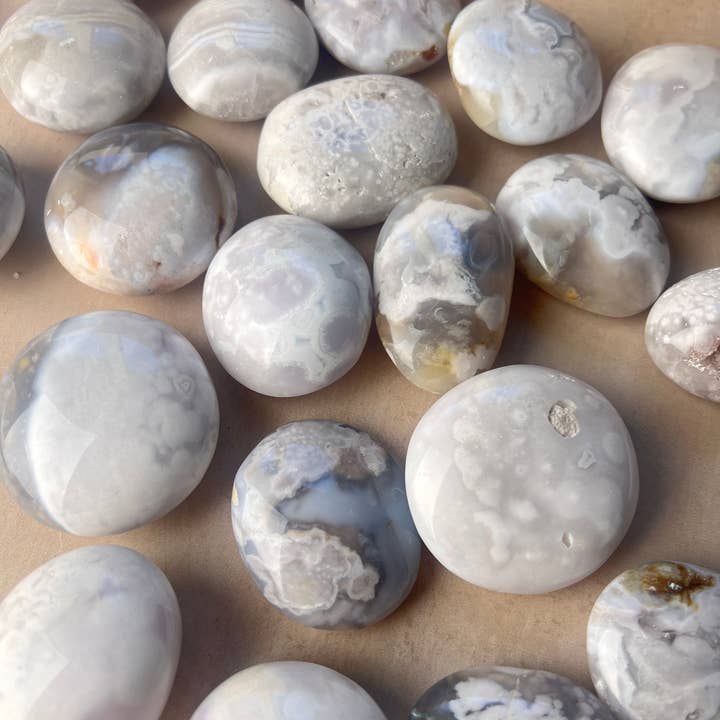 Terra Dawn Minerals - Wholesale Spiritual Stone/Crystal - Orbicular Flower Agate with Amethyst Palm Stones1