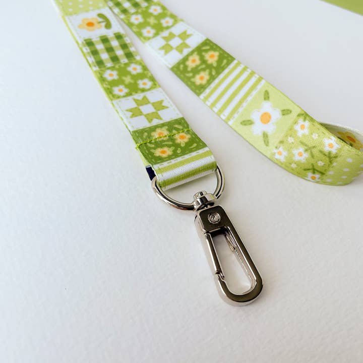 Laurel Mae Art – wholesale Lanyard – Women’s – Green Daisy Blanket - Lanyard8