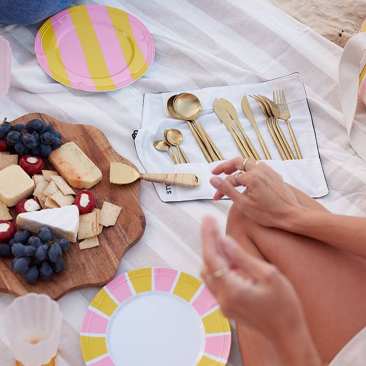 STYLD. - Wholesale Tableware set - Baby, Let's Go Outside Melamine Plate Set | Striped10