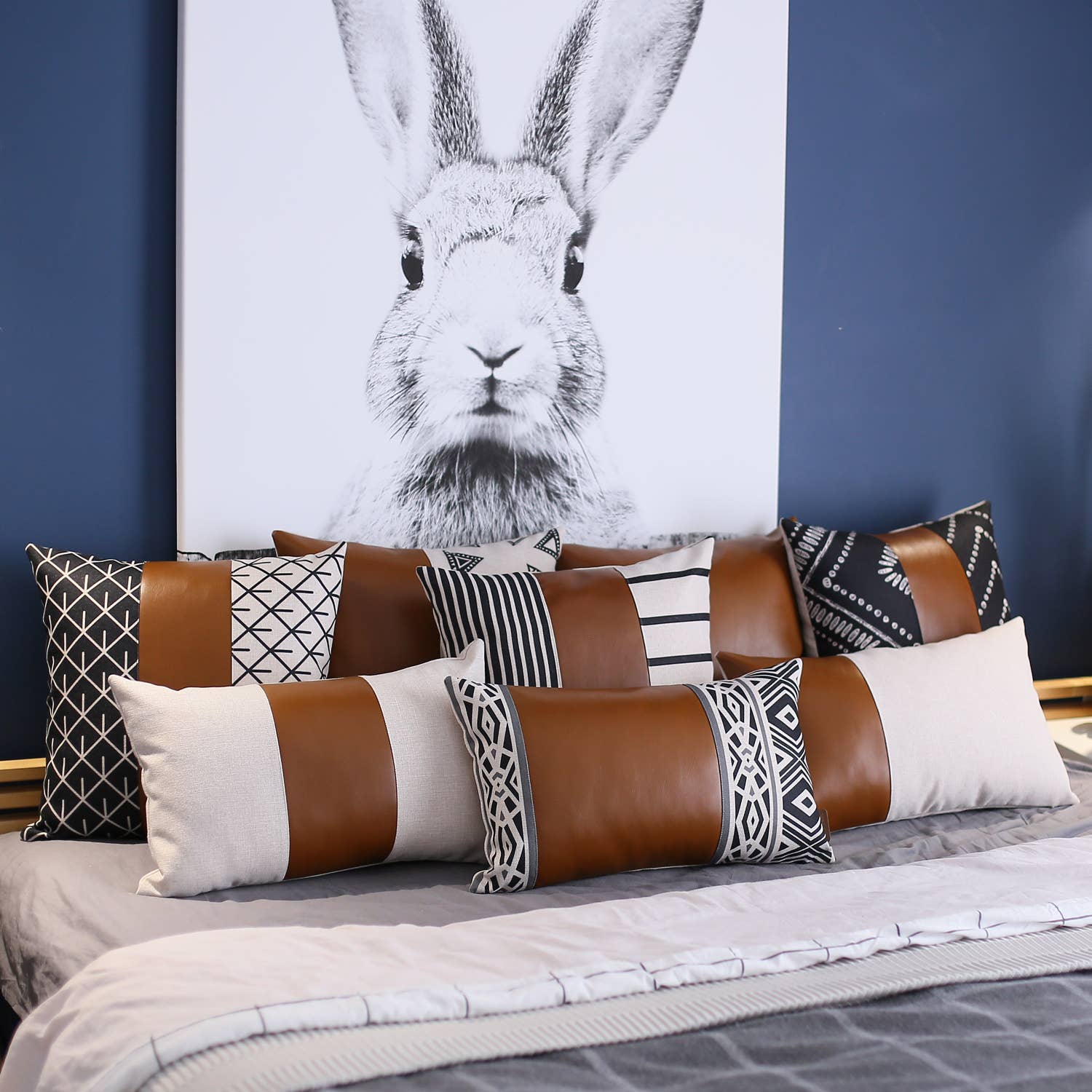 MIKE & Co.   NEW YORK - Vente Coussin décoratif - Lot de 2 coussins décoratifs en similicuir végétalien brun mélangé5