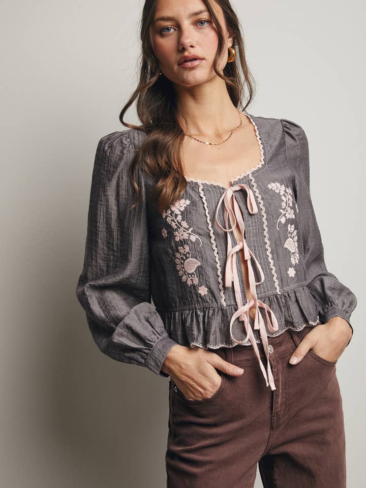 Blusa Peplum com Bordado e Laço Frontal FT0019 por atacado de Forte