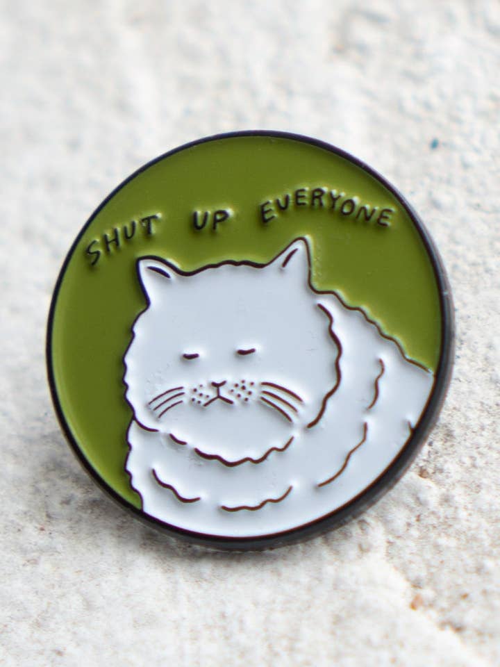 Håll Käften Allihopa Pin | Emalj Katt Reversnål för wholesale av Stay Home Club