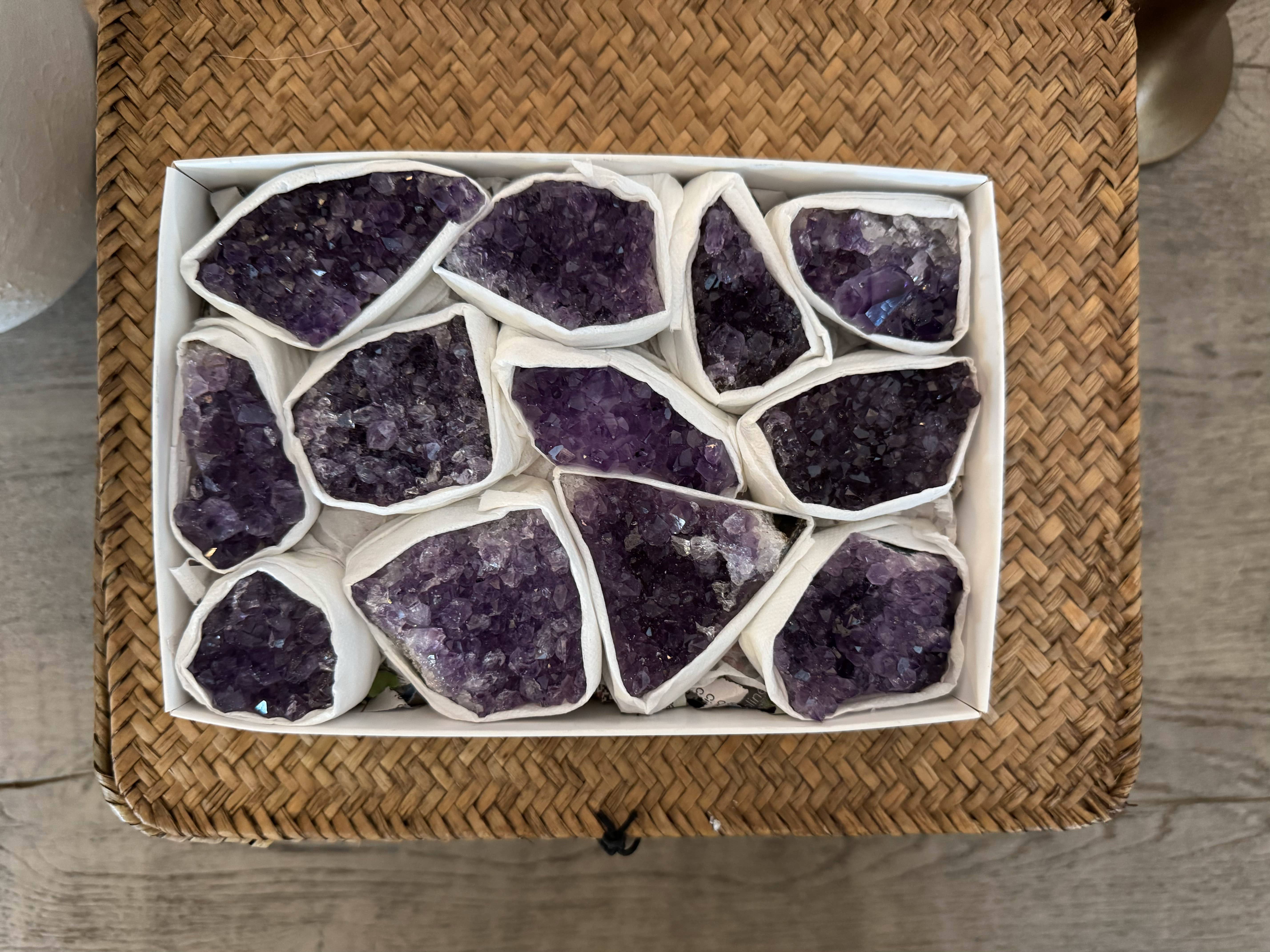Yellow Tree Company - Wholesale Spiritual Stone/Crystal - Amethyst Clusters Flat AAA Quality – 8-12 Pieces1