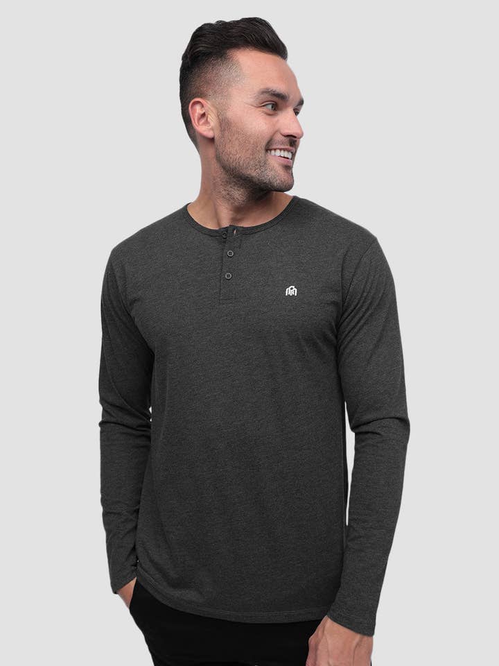 INTO THE AM – Großhandel T-Shirt – Herren – Langarm-Henley-Shirt für Herren (Marke)47