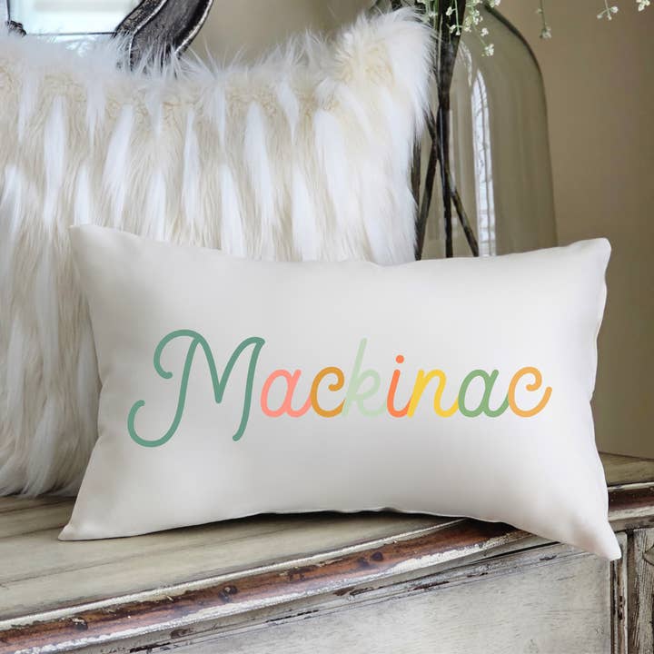 Cuscino Lombare Personalizzato con Font Moderno Pastel Beach e Nome della Città Natale per la vendita all'ingrosso da parte di AbbyKate HOME