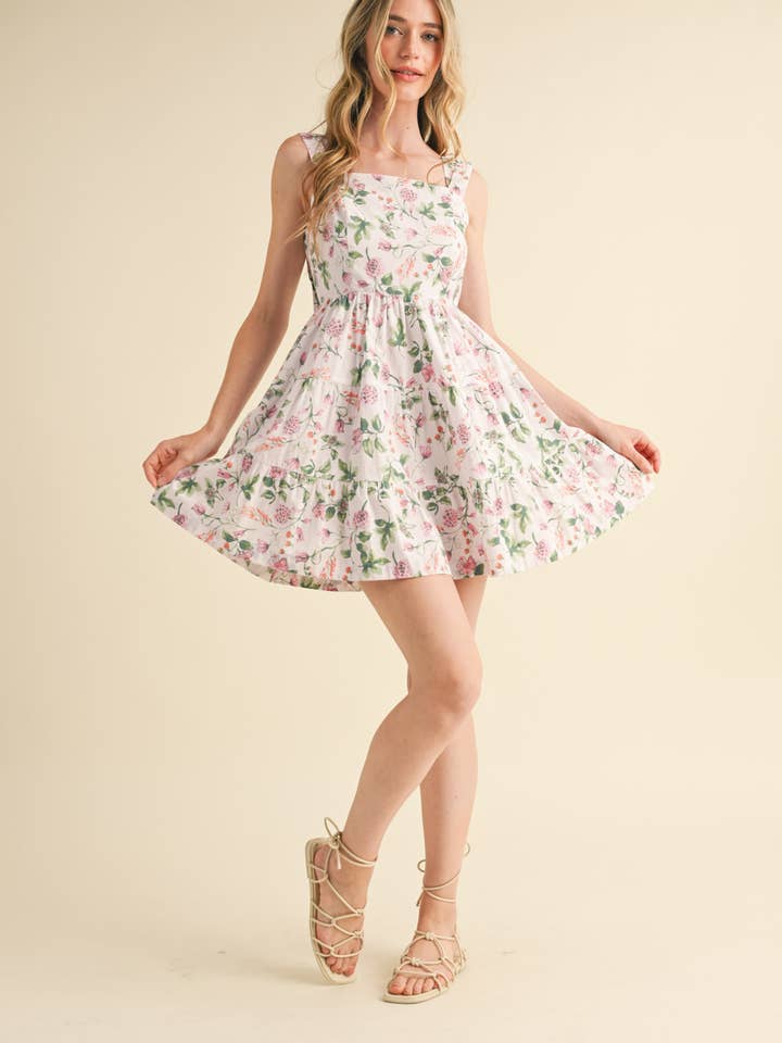 &MERCI - Vente Robe – femme - ROBE COURTE À VOLANTS FLORAUX AVEC BRETELLES À NOUER MDR38087
