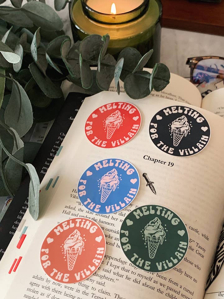 Smältning för skurken klistermärke för wholesale av Shadowbound Spines LLC