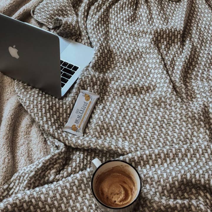 Kalumi BEAUTYfood - Wholesale Snack Bar - Almond Butter Chocolate Chip Collagen Protein Bar (9 Bars)3