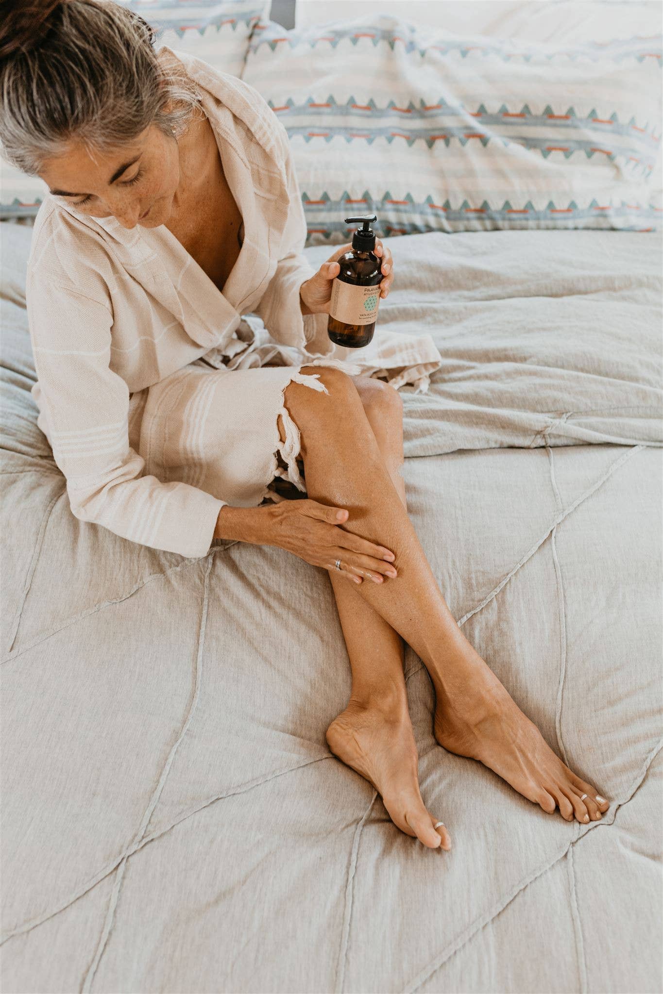 PAAVANI Ayurveda - Wholesale Bath/Body Oil - Vata Body Oil | Nourishing Abhyanga Oil for Dry Skin6