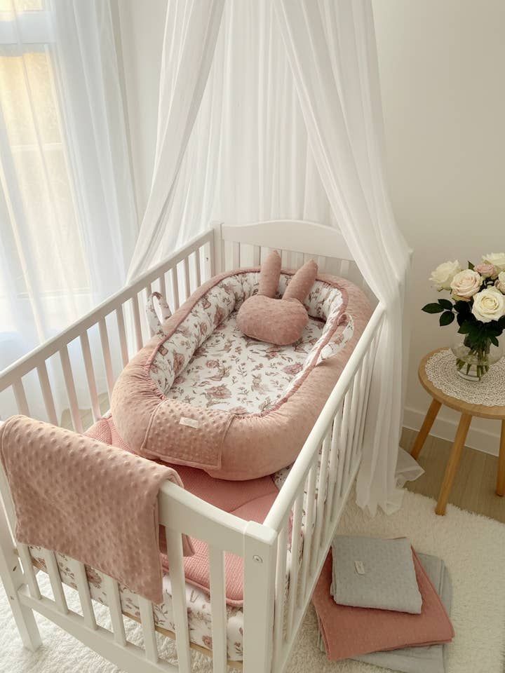 Ninho de Bebé Feito à Mão – Algodão Peónia | Espreguiçadeira para Recém-Nascido para Berço por atacado de Velvet White