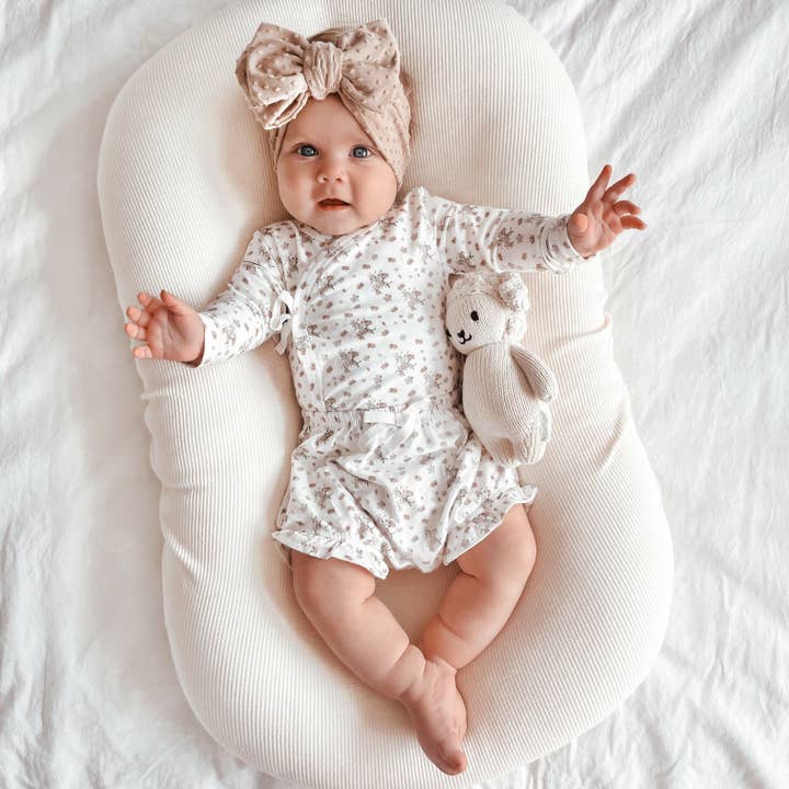 Elke & Indigo - Wholesale Bodysuit (non-footed) – Baby - Bamboo/Organic Cotton Kali Bodysuit - Vanilla Bouquet4