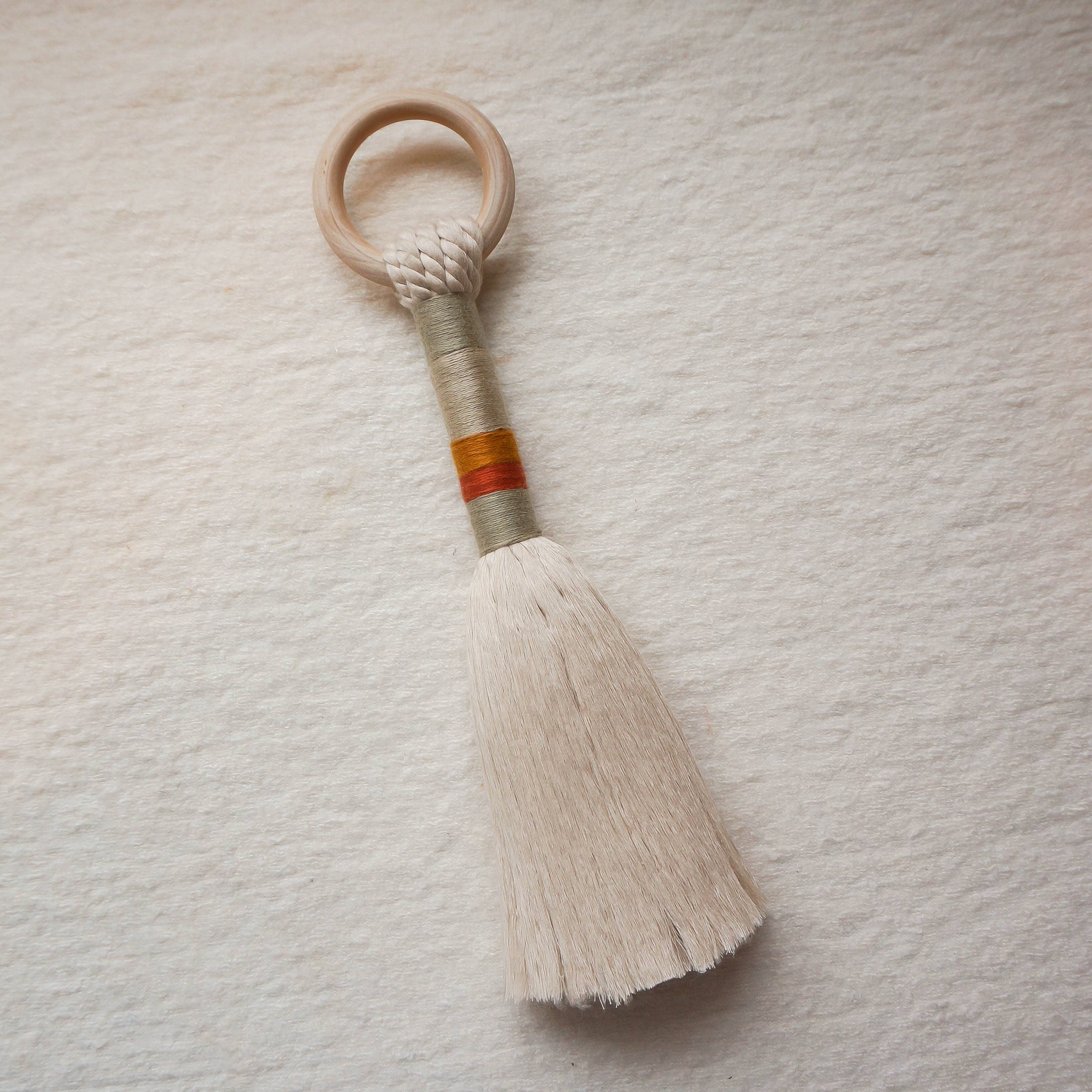 Living Fibers – Engroshandel Pyntekvast – Tasselvægdekoration i multifarvet bomuld med makraméophæng6