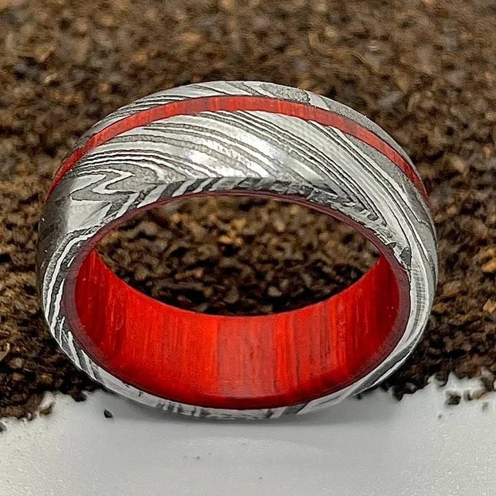 Anel de Damasco com Forro de Manga de Madeira Vermelha por atacado de RustyStudioUSA