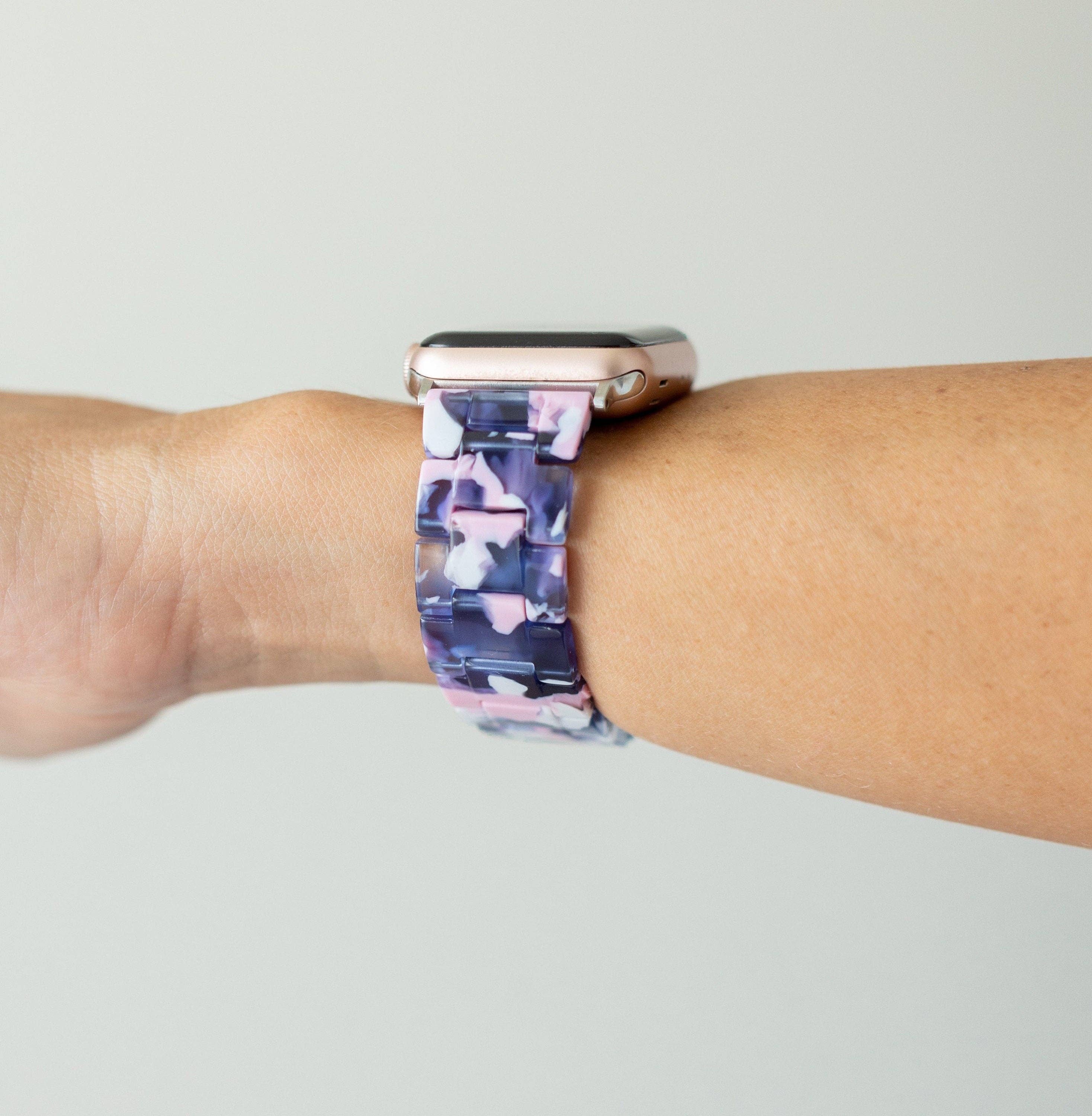 StrawberryAvocados – Großhandel Uhrenarmband – Damen – Amy Apple Watch-Armband aus Acryl, Karamell9