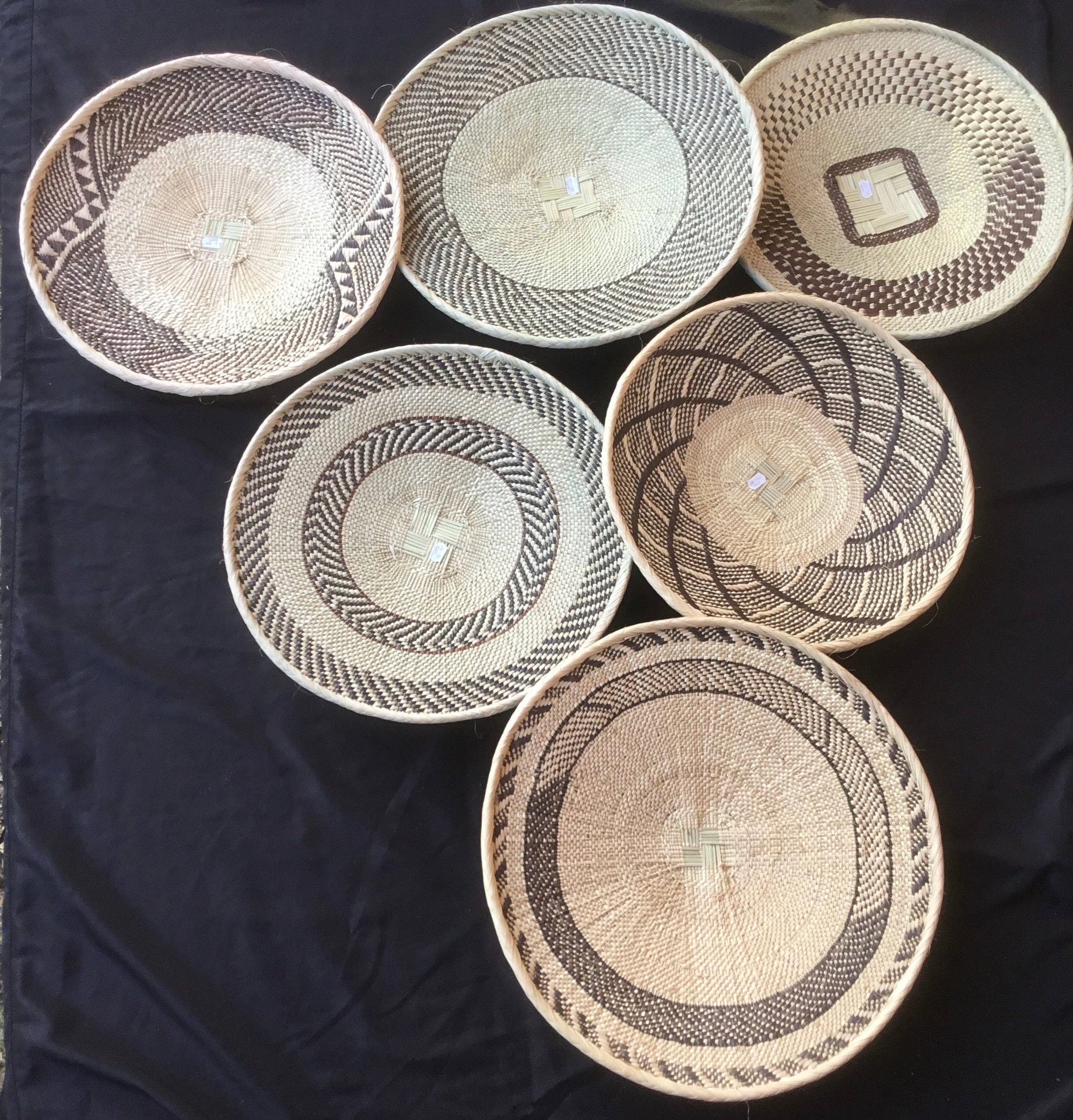 The African Home Goods - Wholesale Wall Accent - Binga / Tonga Baskets: Beige Edges with Natural Dye (Assorted)