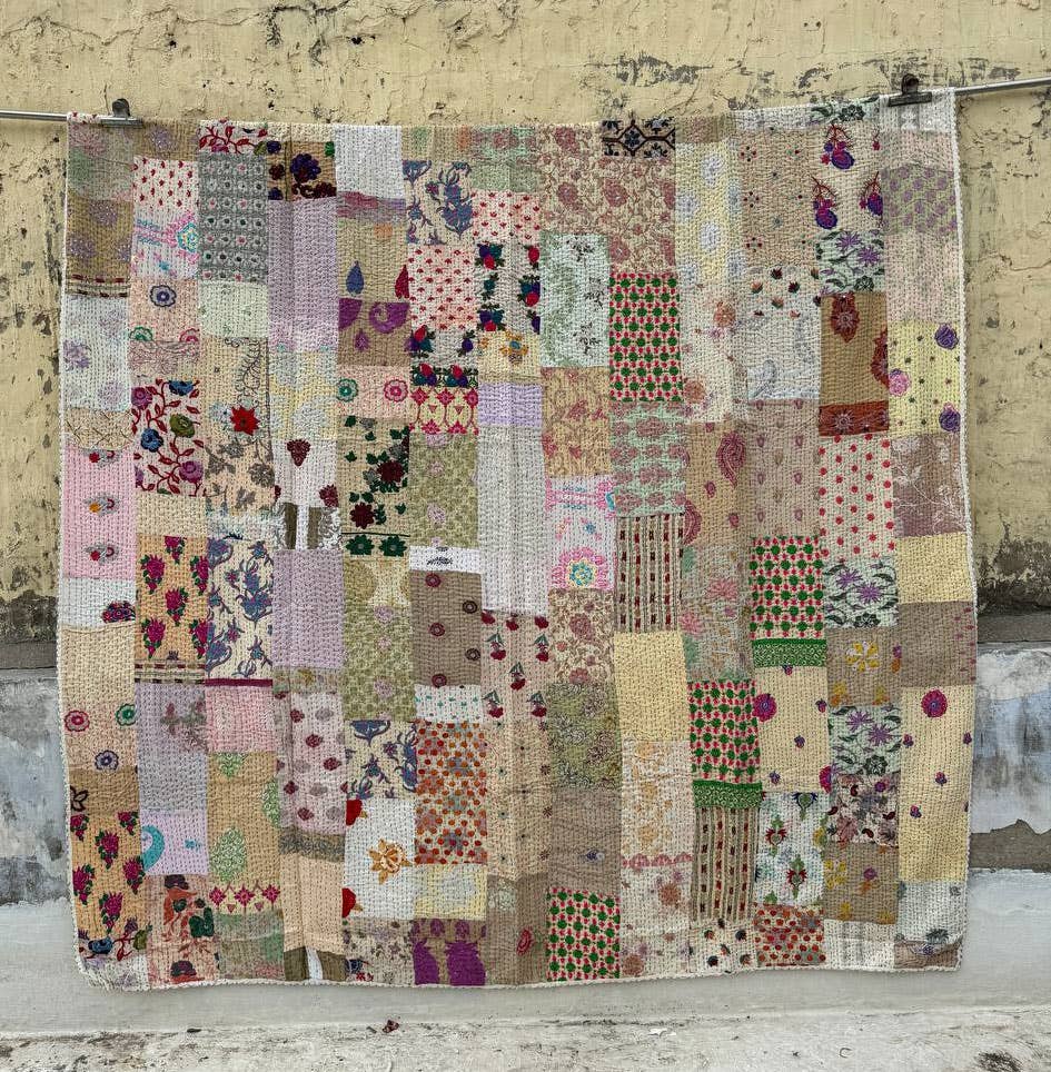 GYPSY STUDIO - Wholesale Quilt - Hand Embroidery Cotton Kantha Patchwork Queen Size Quilts4