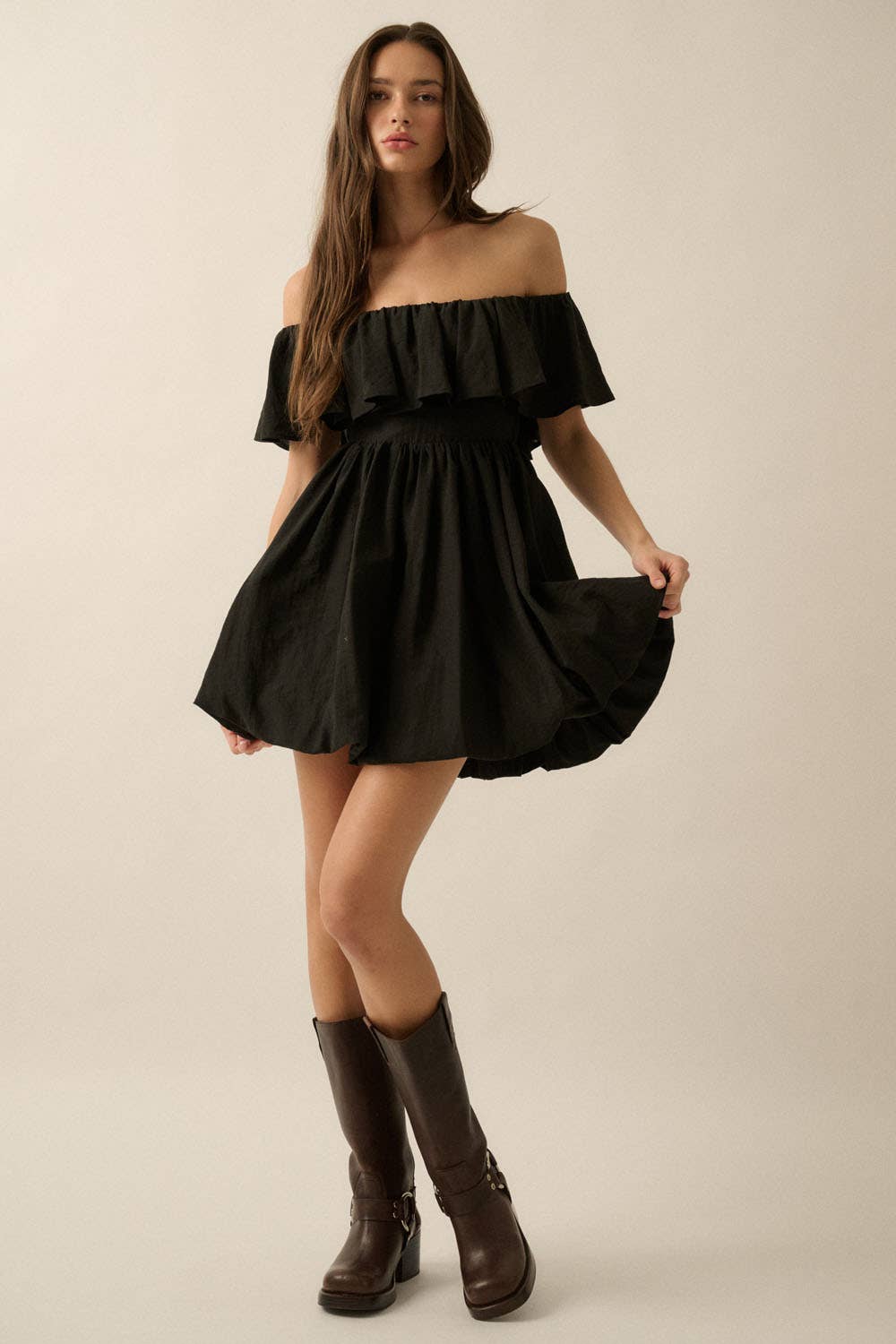 Promesa USA – Vestido - Mulher por atacado – Vestido Mini de Bolhas com Folho Sem Alças em Mistura de Linho4