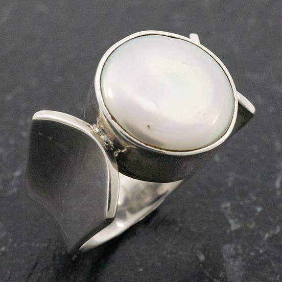 Coin Pearl Ring in Concave Band for wholesale by Corazón Sterling