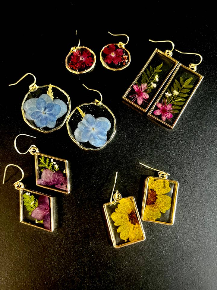 Pressed Flower in Resin Earrings - Five Pack for wholesale by Fonté Fleur