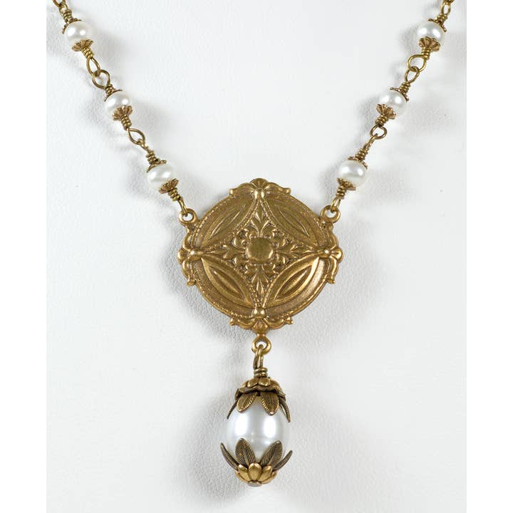 Collier en laiton vintage - Collier Fabergé Perle pour la vente par NoMonet