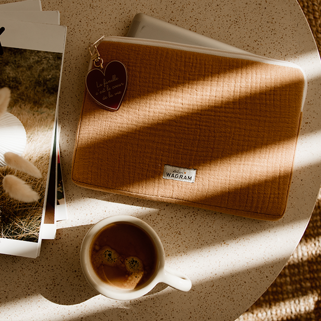 Atelier Wagram - Wholesale Pouch - Women's - iPad Case Gaze9