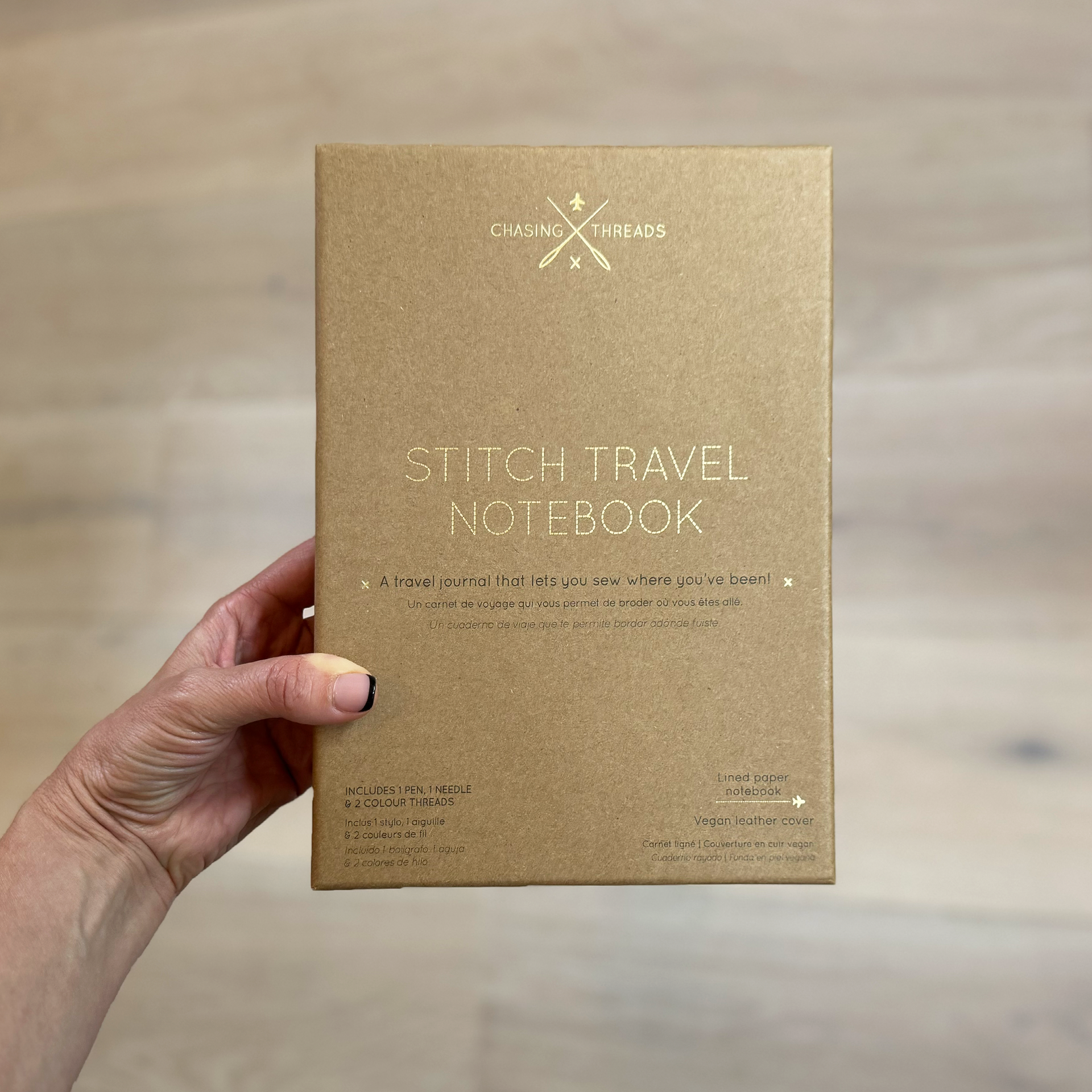 Chasing Threads – Engroshandel Notesbog – Sy Your Travels Map Notebook Kit - Vegansk Navy Læder2