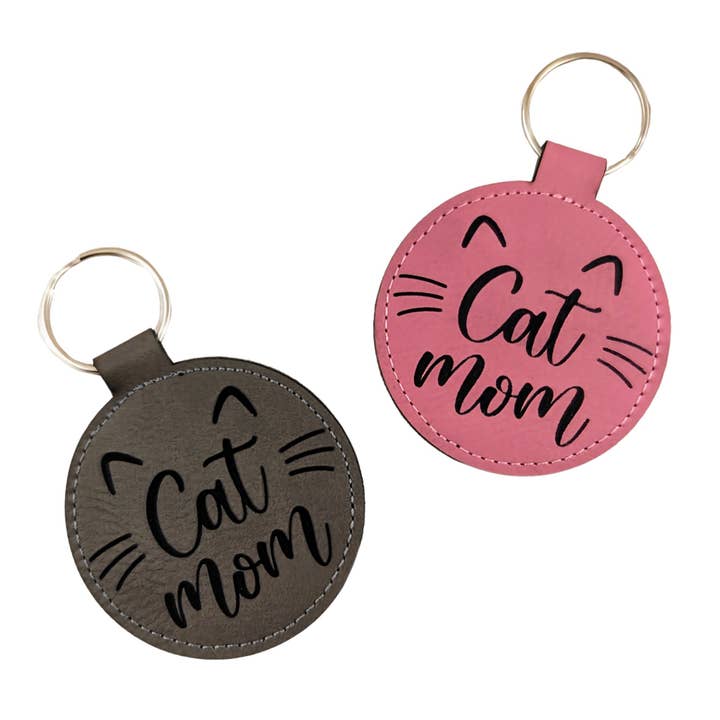 Porte-clés en simili cuir "Maman Chat" pour la vente par Rosefire
