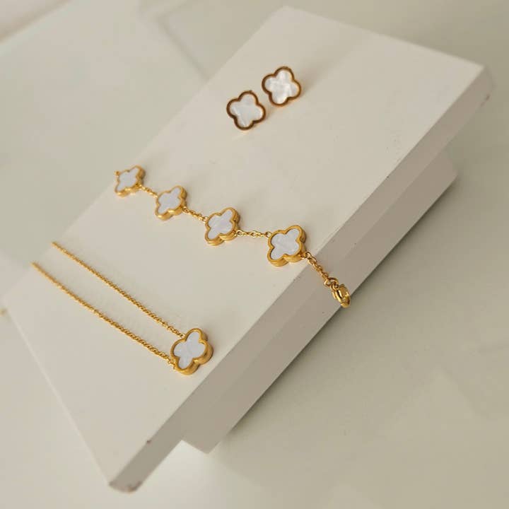 White Mother of Pearl Clover Jewellery Set - Bracelet, Necklace or Stud Earrings for wholesale by Misgraceful