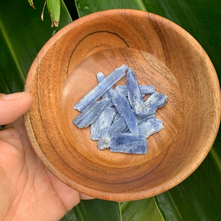 Copper Moon Crystals - Wholesale Spiritual Stone/Crystal - Blue Kyanite Blades | Beautiful Kyanite Crystals from Brazil