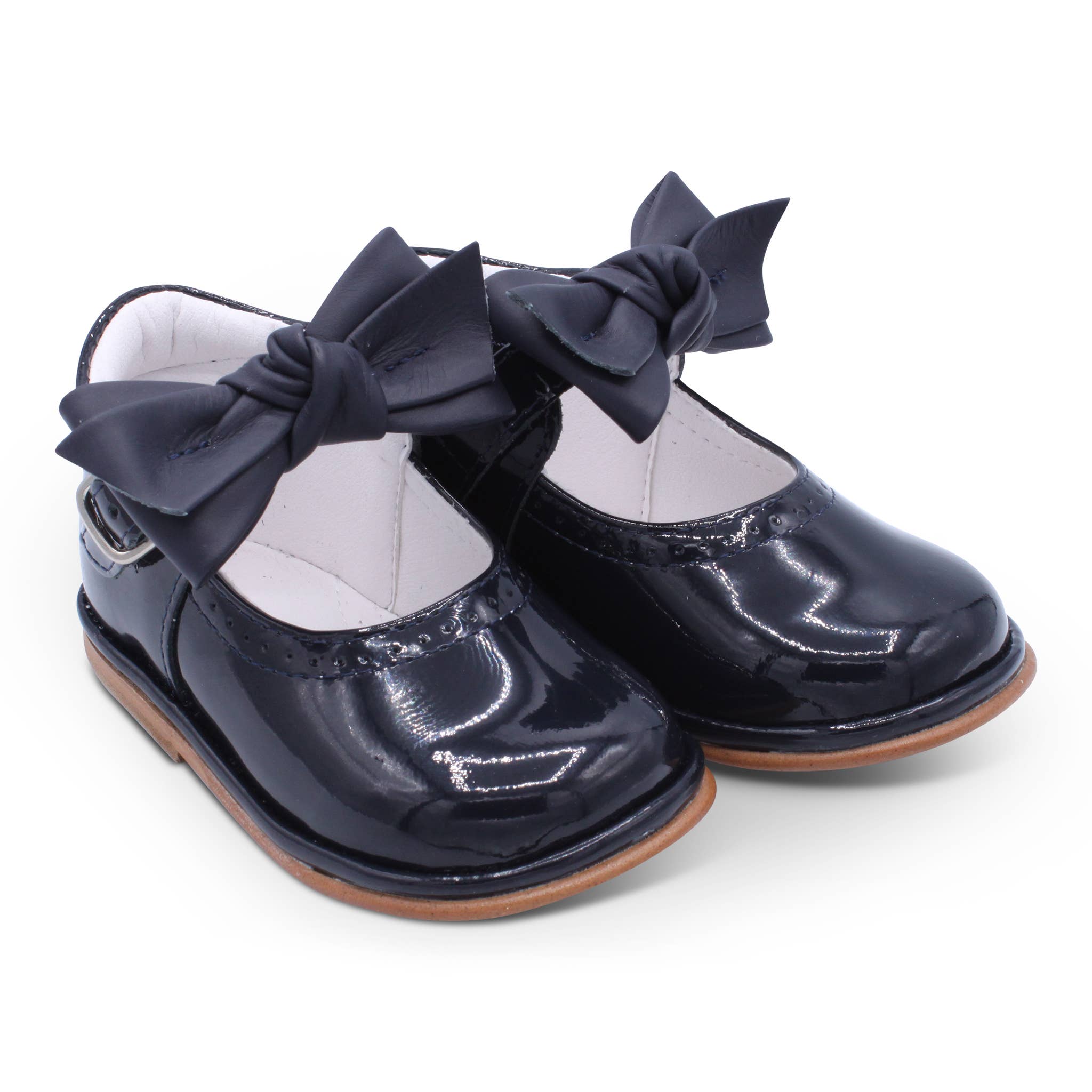 Borboleta – wholesale Dress shoes – Kids – Girls Patent Bar Shoes with Removable Knotted Bow7