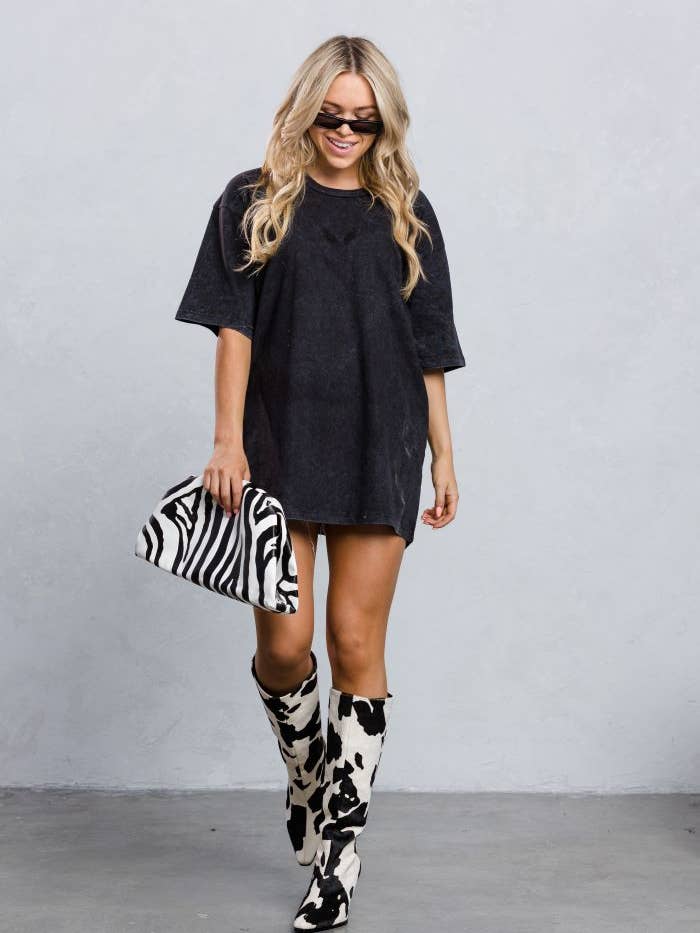 Blank Unisex Tee for wholesale by Trio Urban