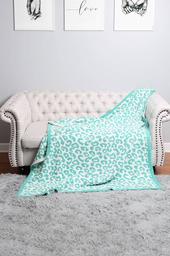 Hana - Wholesale Throw Blanket - Luxury Soft Leopard Print Throw Blanket6