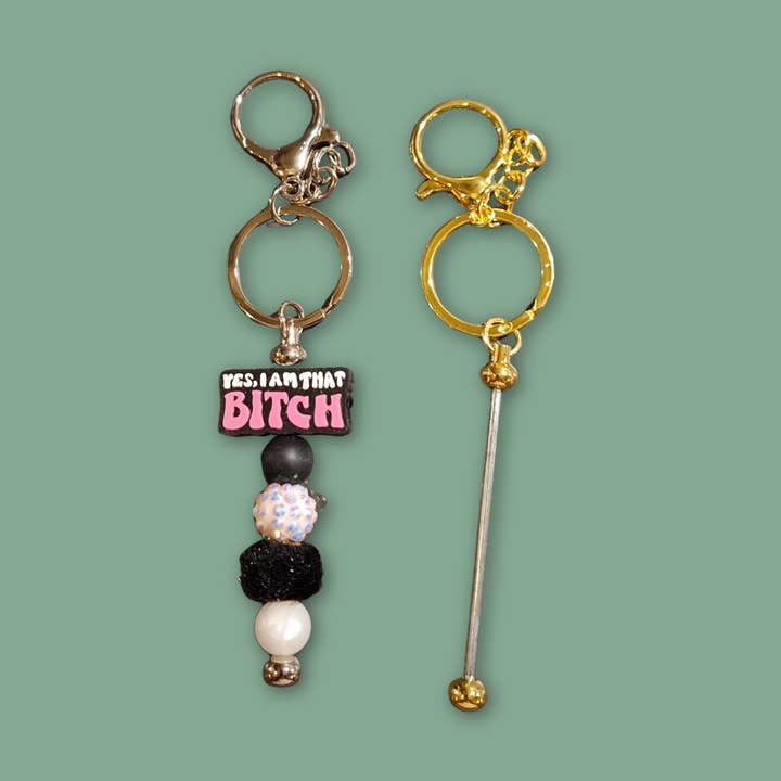 2-in-1 Keychain & knitting stopper with "Yes I’m that bitch" for wholesale by Menoj