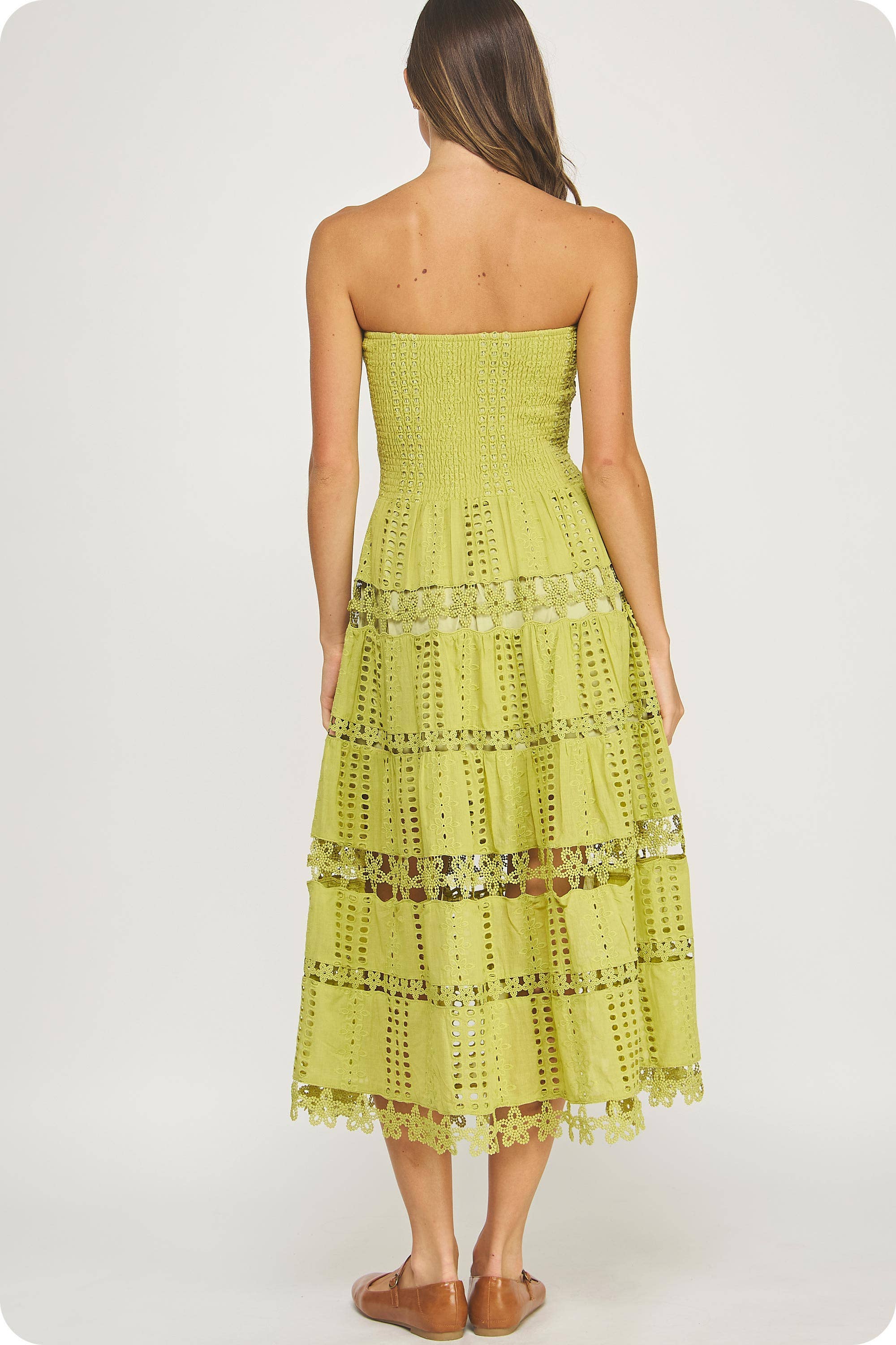 Strut & Bolt - Wholesale Jurk - Dames - Kanten kokerjurk met oogjes27