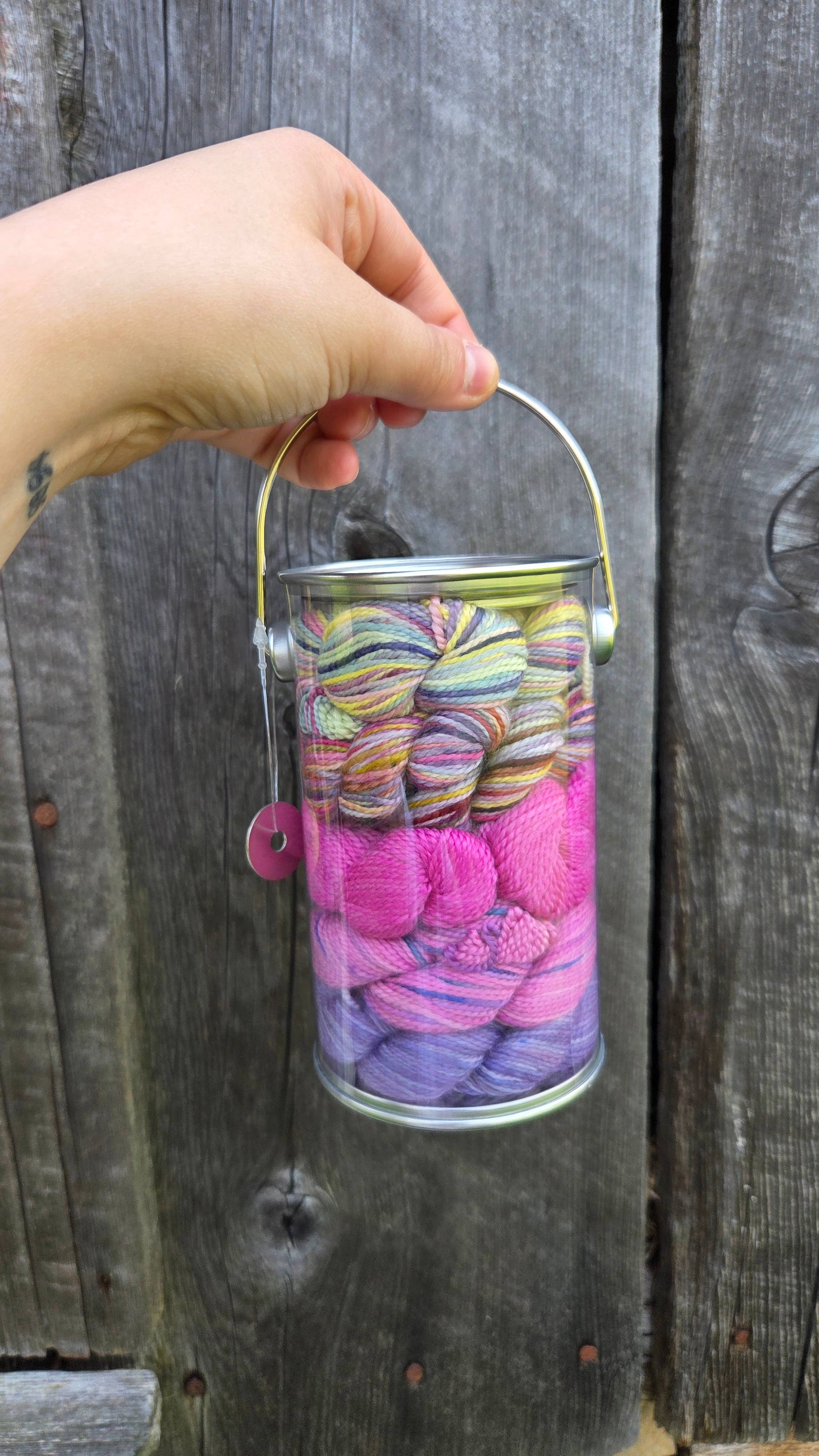 Koigu Wool Designs - Vente Fils à tricoter - Boîtes de Peinture de Fleurs Provinciales (ensembles de mini-écheveaux)37