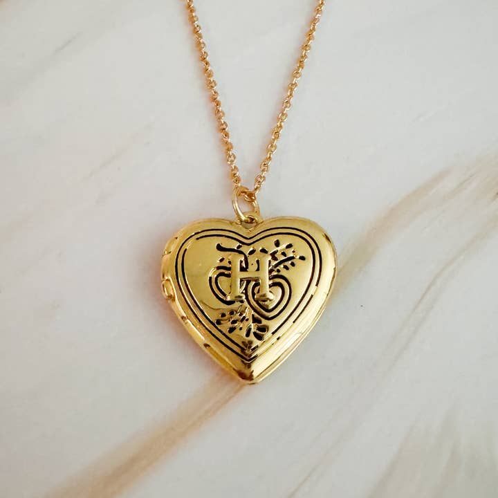 Ellison+Young - Wholesale Locket Necklace - Nostalgic Heart Initial Open Locket Necklace6